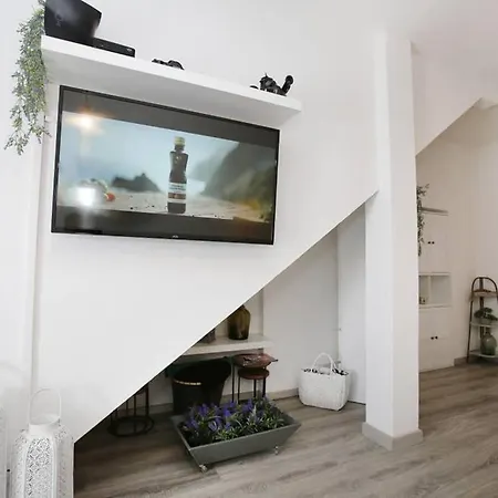 Tac - 34 Sun Terrace Apartment